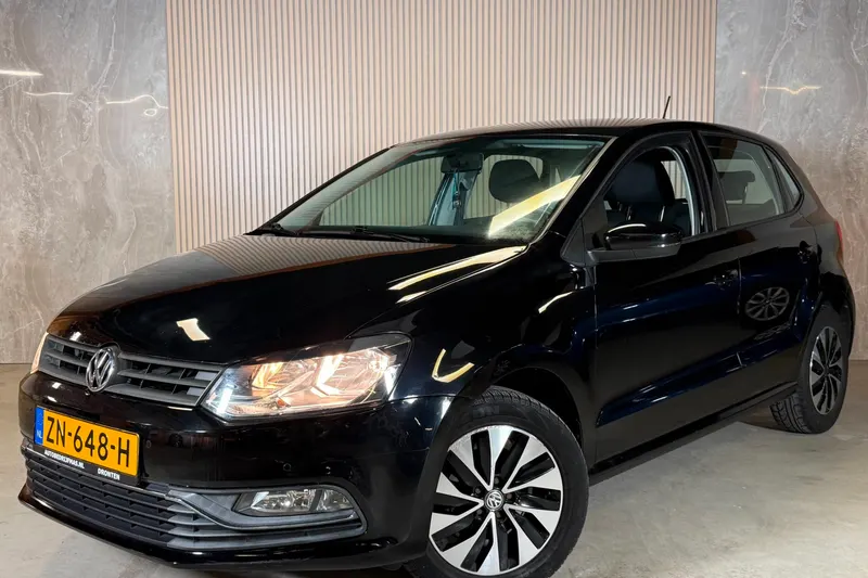 Volkswagen Polo (2015)