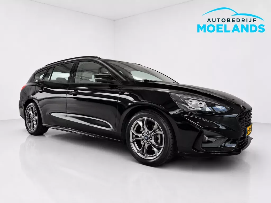 Ford Focus (2020) — foto 1