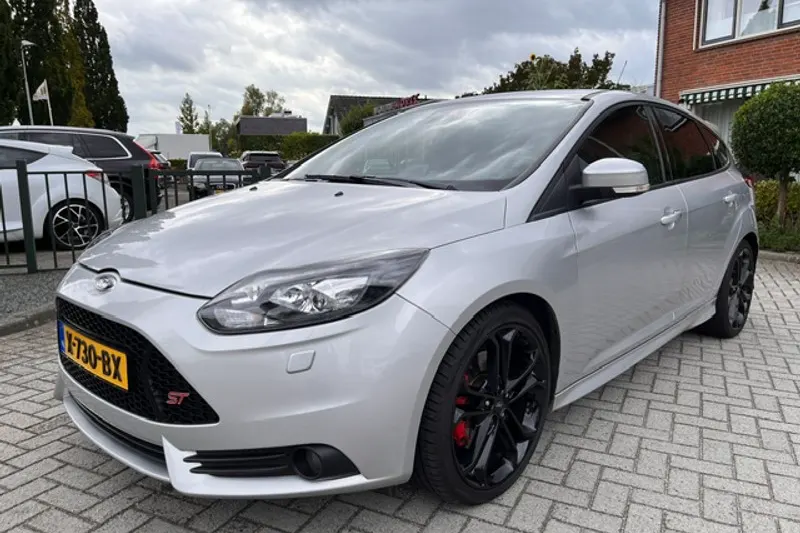 Ford Focus (2013)