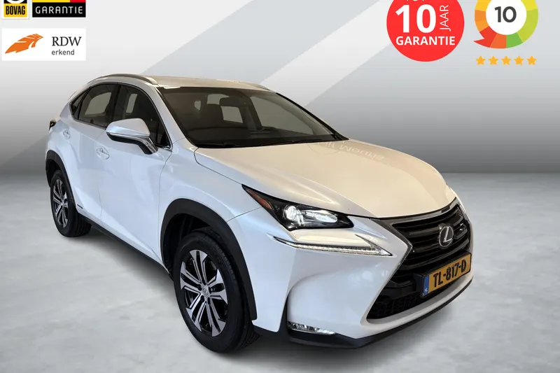 Lexus NX (2015)