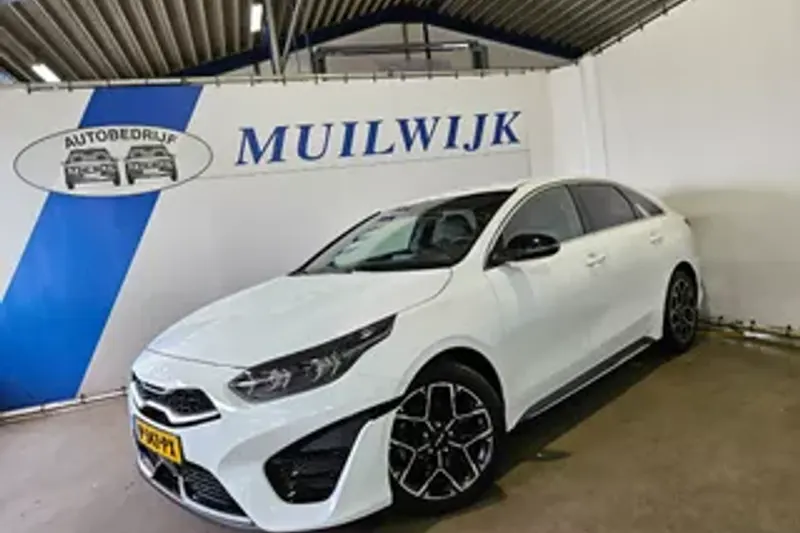 Kia ProCeed (2022)