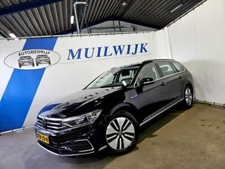 Volkswagen Passat (2021) — foto 1