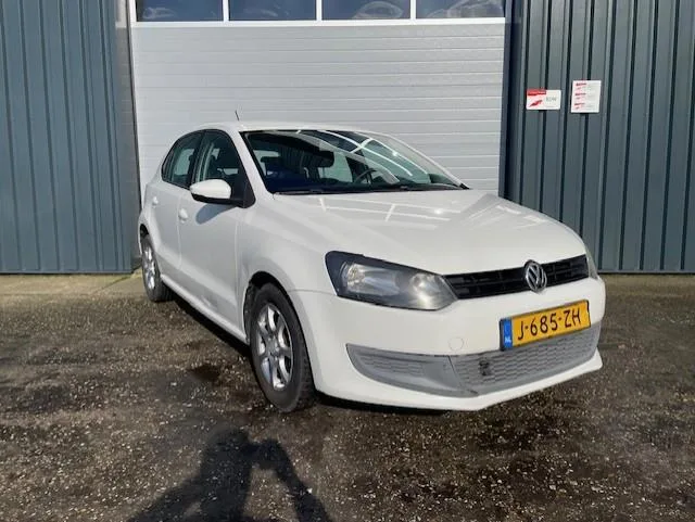 Volkswagen Polo (2010) — foto 1