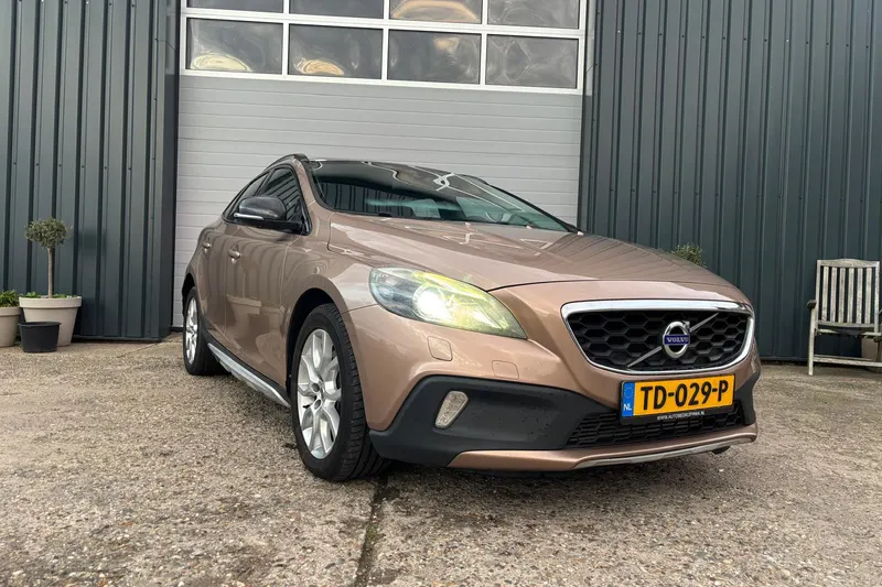 Volvo V40 (2014)