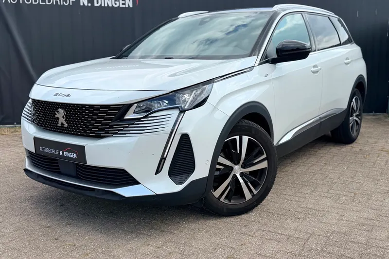 Peugeot 5008 (2021)