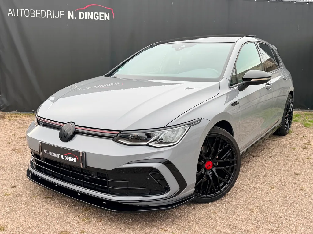 Volkswagen Golf (2022) — foto 1