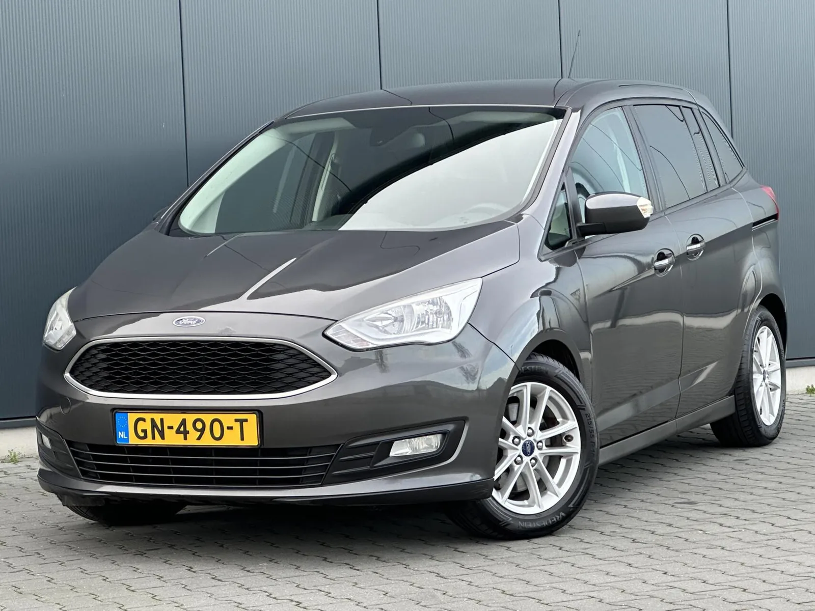Ford Grand C-Max (2015) — foto 1