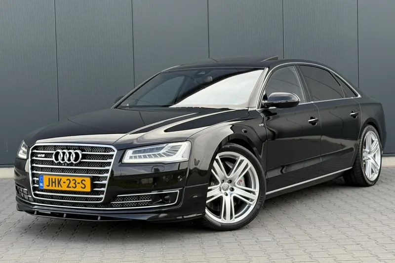 Audi A8 (2015)