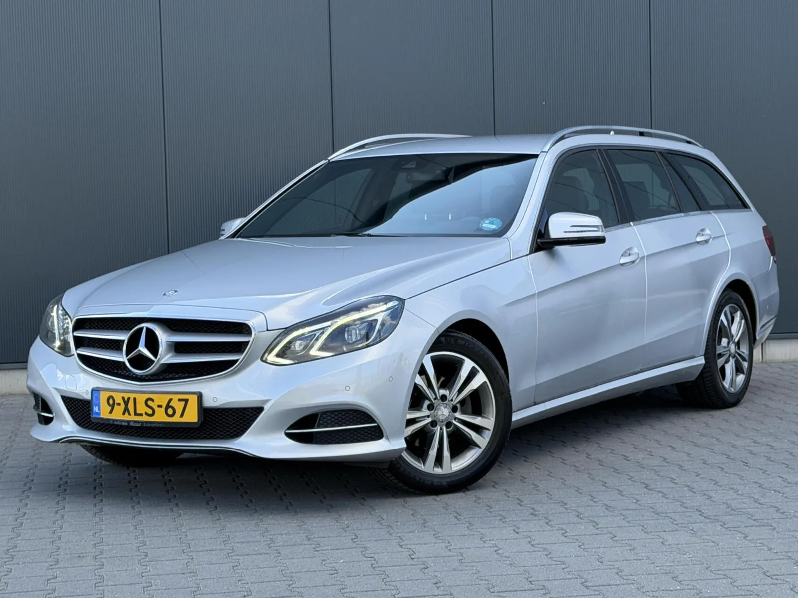 Mercedes-Benz E-Klasse (2013) — foto 1