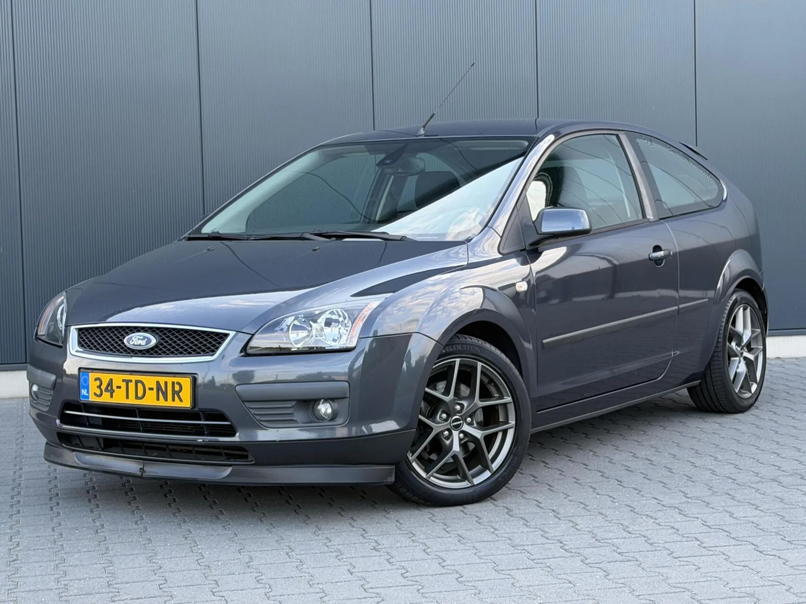 Ford Focus (2006) — foto 1