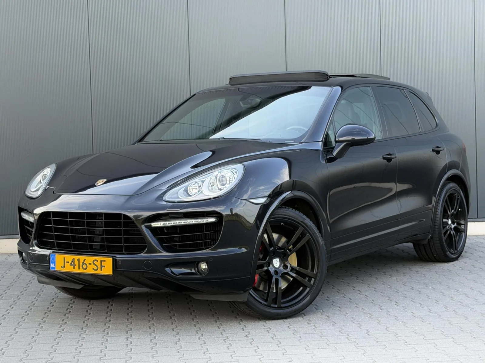 Porsche Cayenne (2010) — foto 1