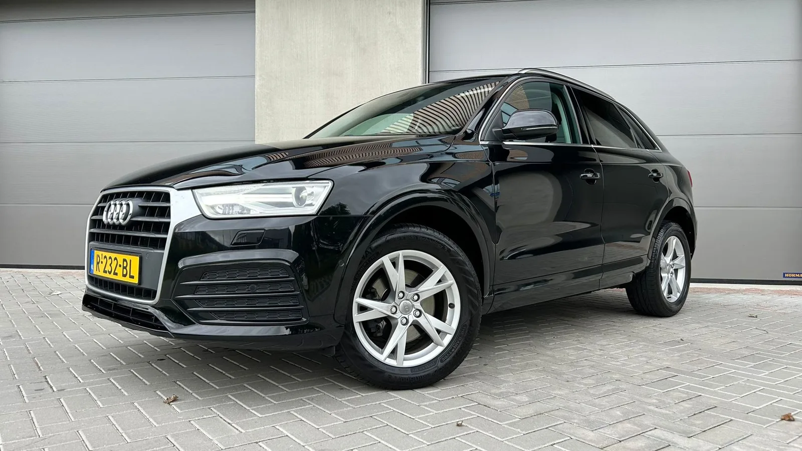 Audi Q3 (2017) — foto 1