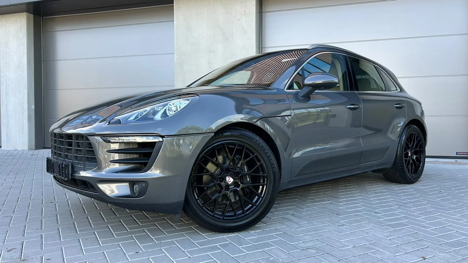 Porsche Macan (2015) — foto 1