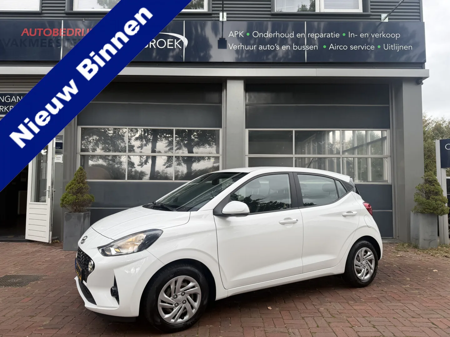Hyundai i10 (2023) — foto 1