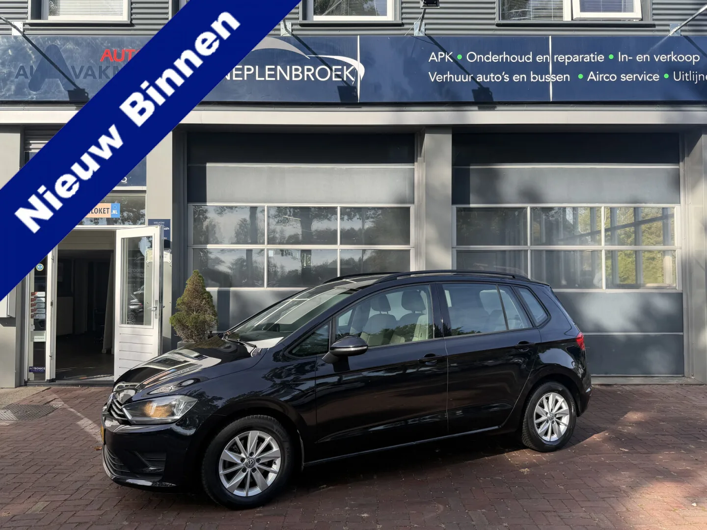 Volkswagen Golf Sportsvan (2014) — foto 1