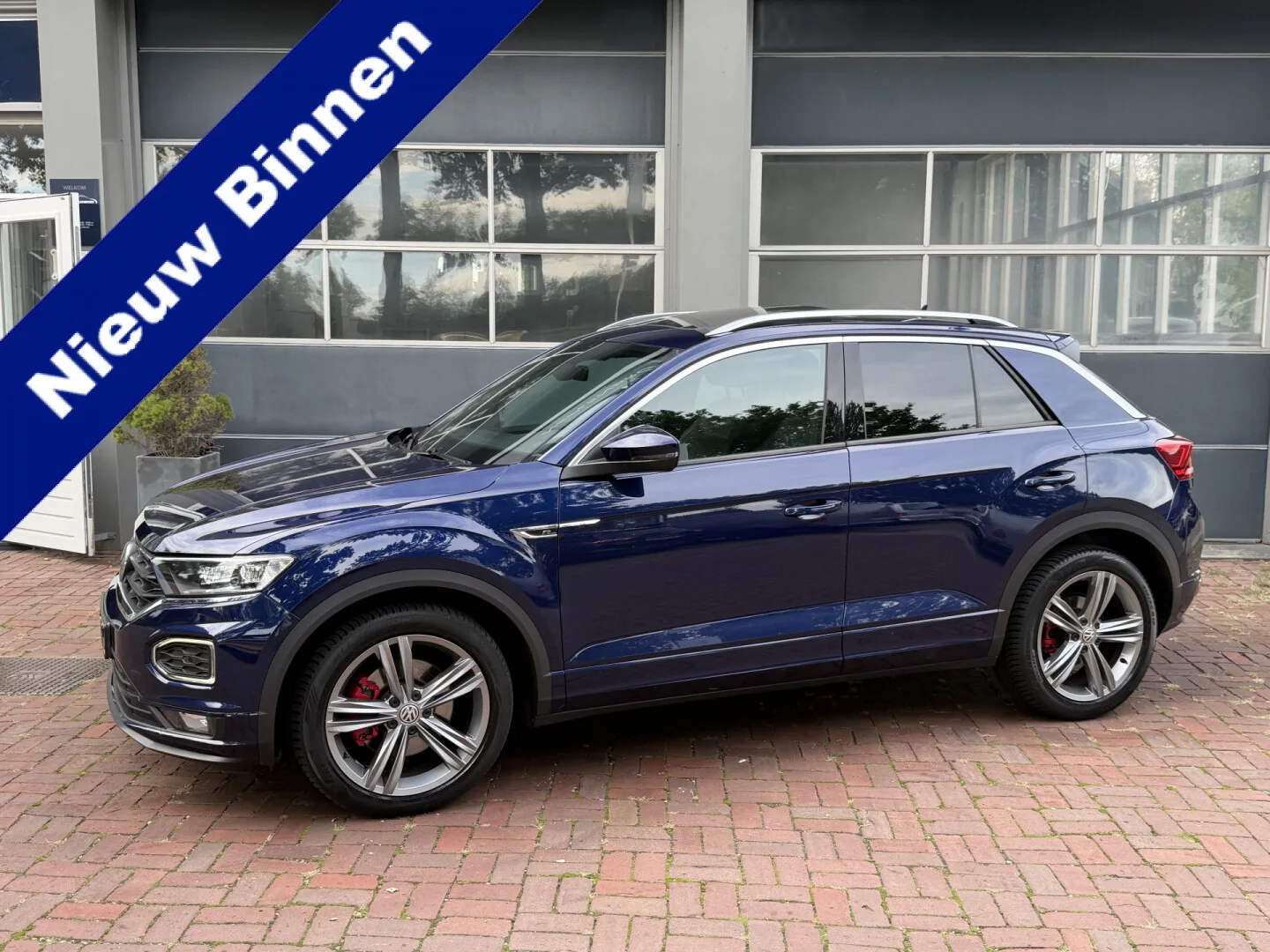 Volkswagen T-Roc (2019) — foto 1