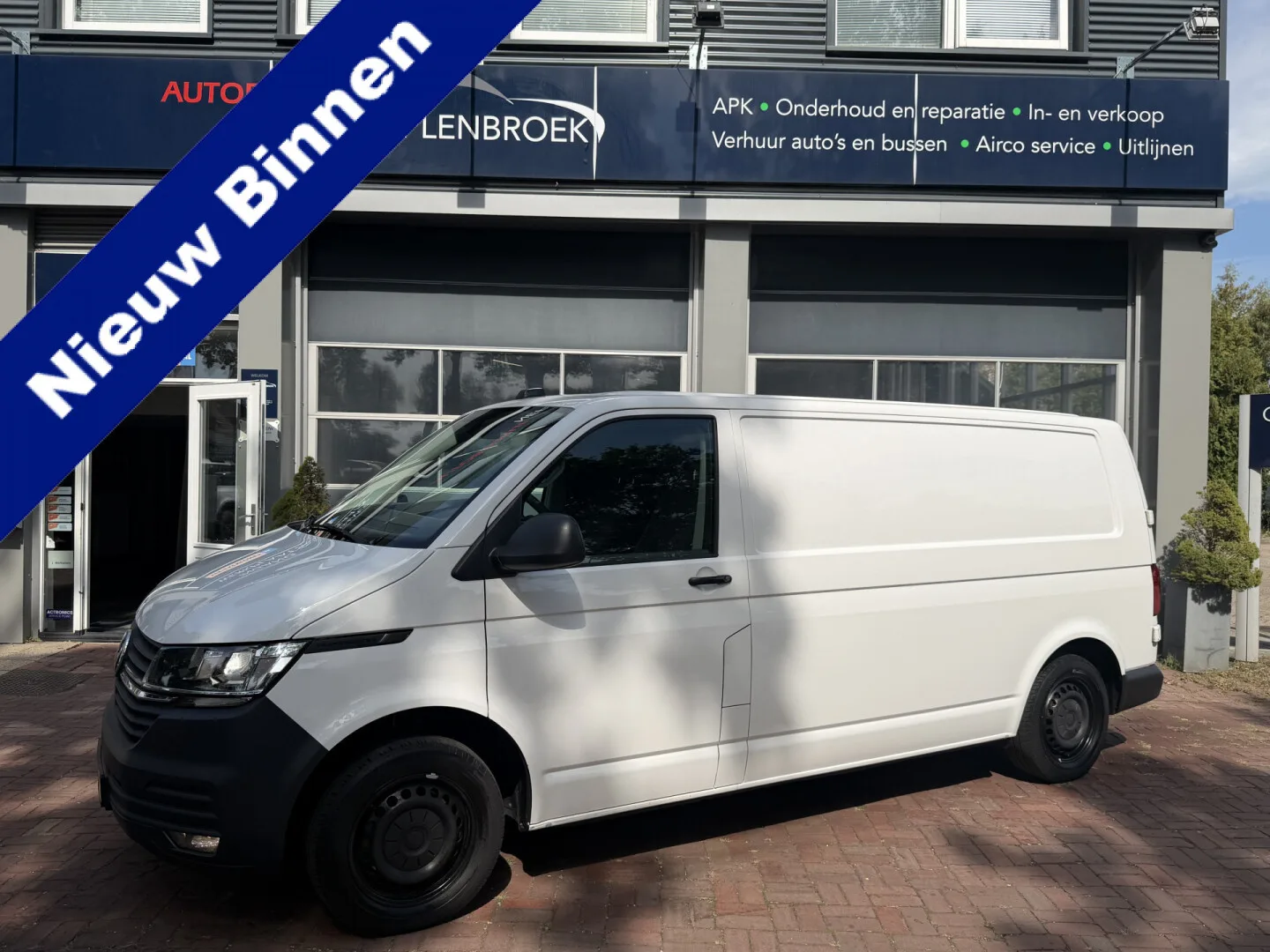Volkswagen Transporter (2022) — foto 1