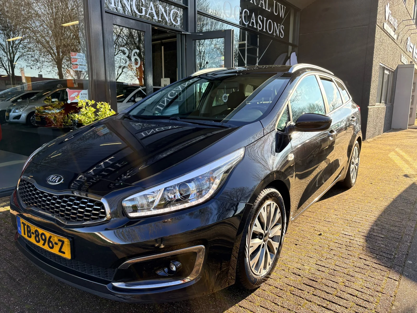 Kia Cee'd (2018) — foto 1