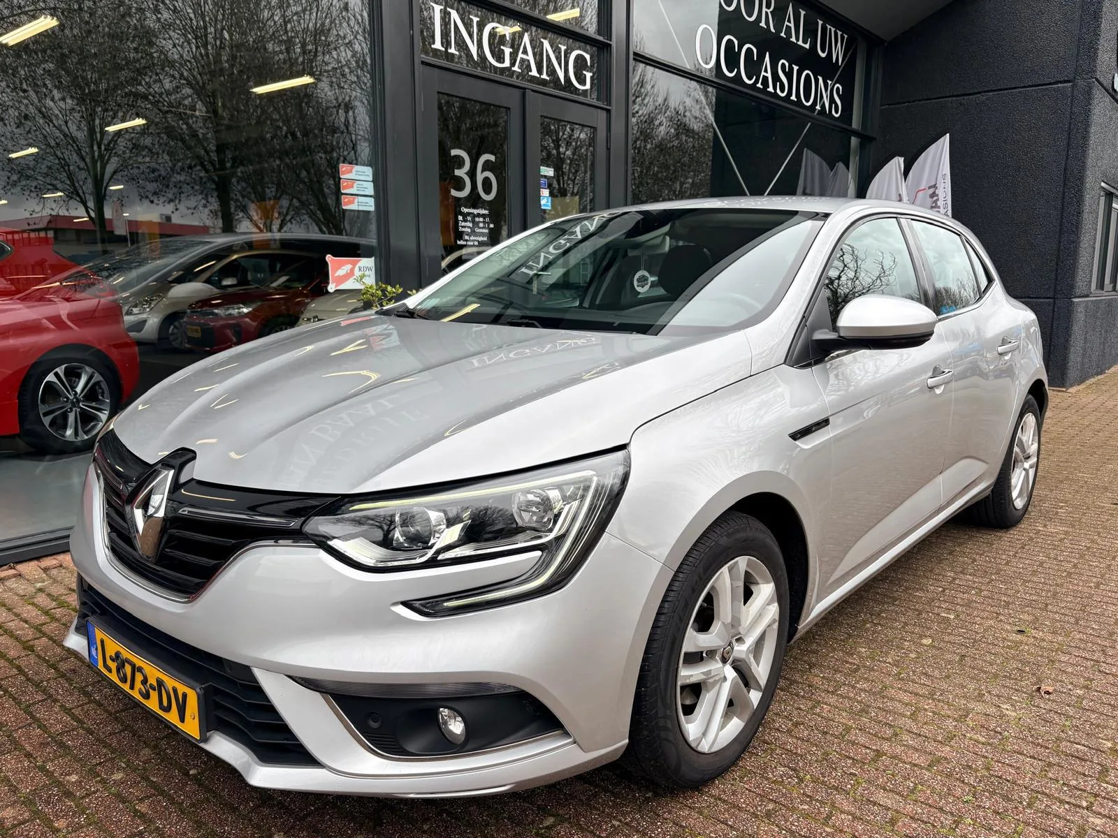 Renault Mégane (2019) — foto 1