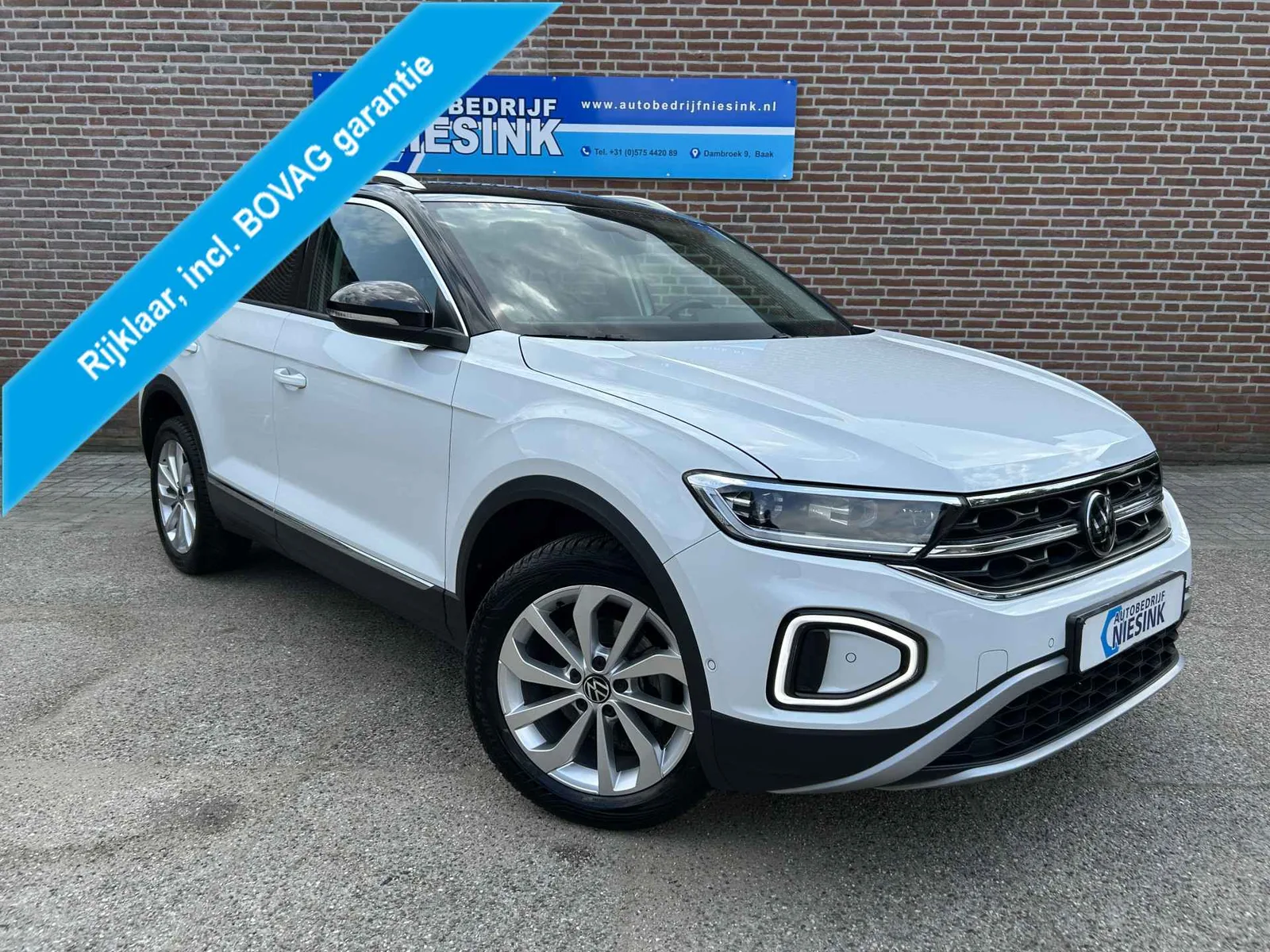 Volkswagen T-Roc (2023) — foto 1