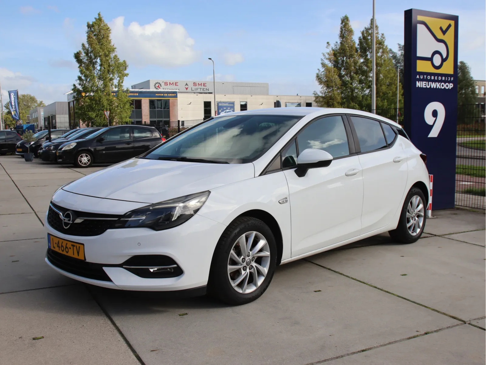 Opel Astra (2021) — foto 1