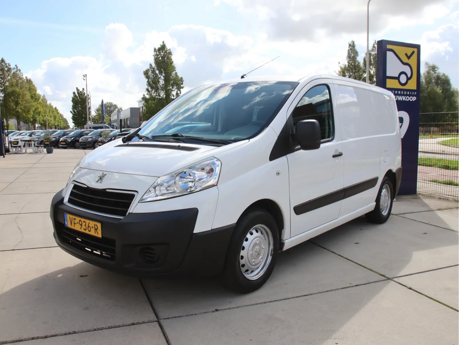 Peugeot Expert (2013) — foto 1