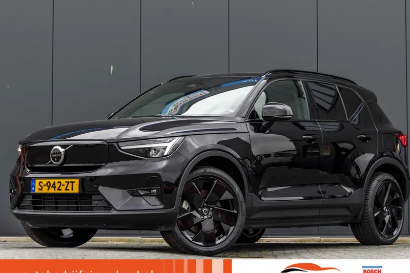 Volvo XC40 (2023)
