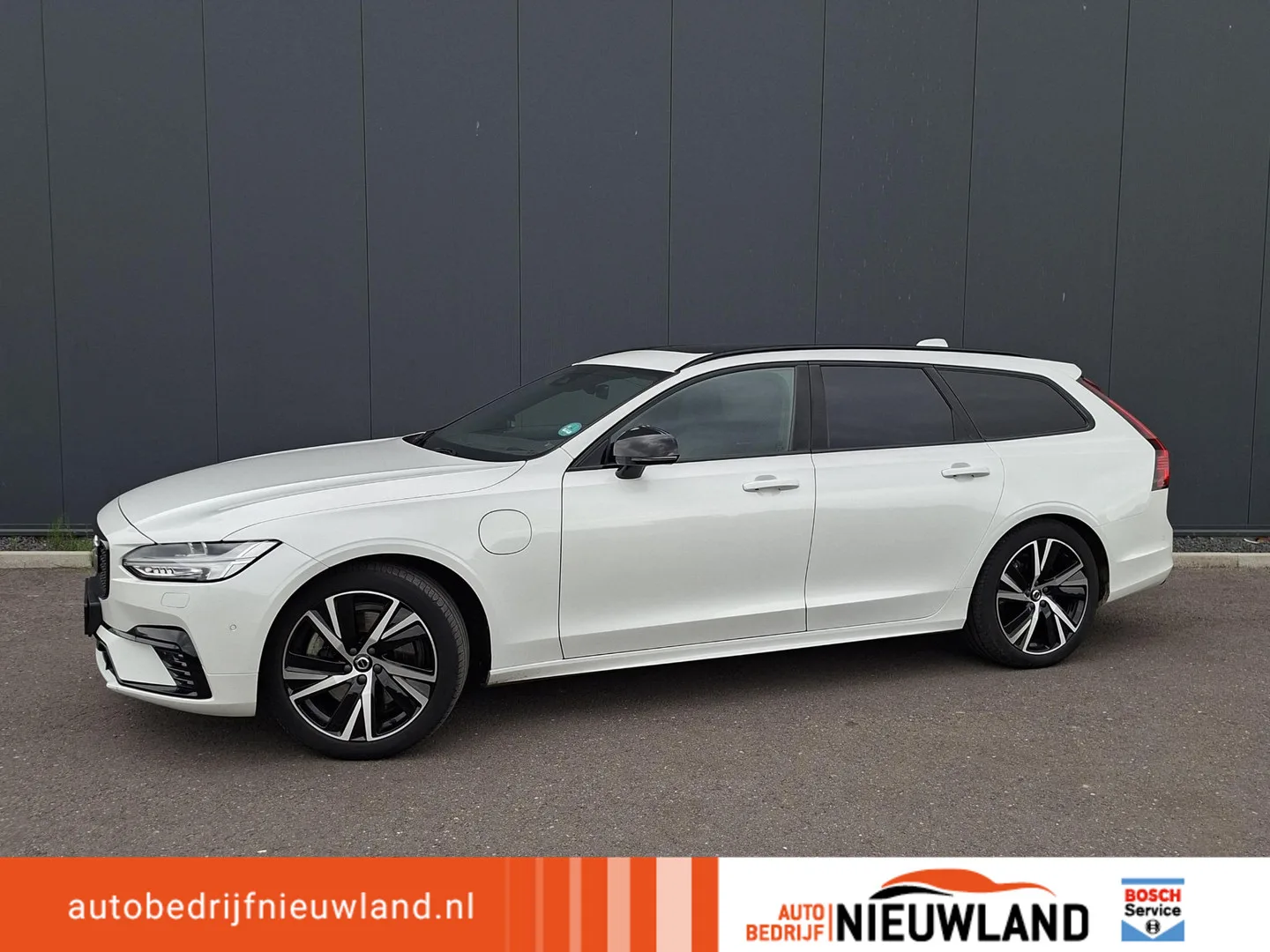 Volvo V90 (2023) — foto 1
