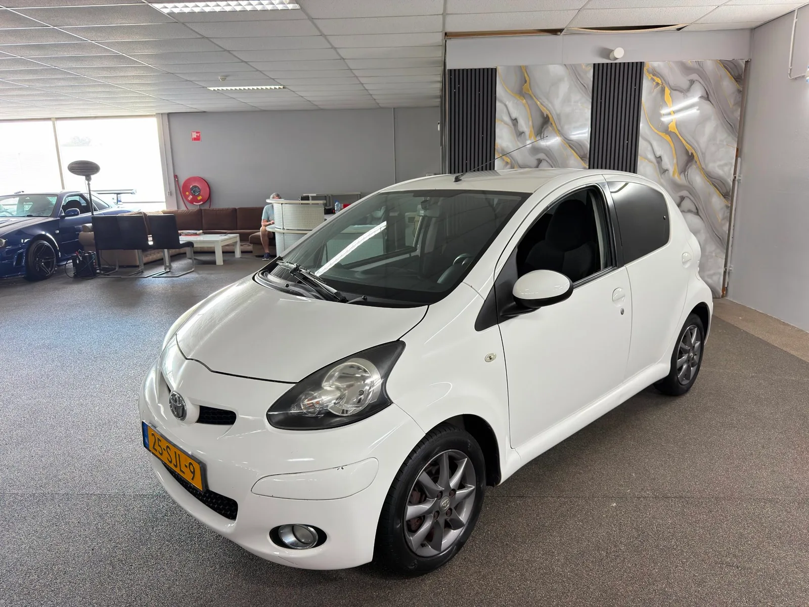 Toyota Aygo (2011) — foto 1