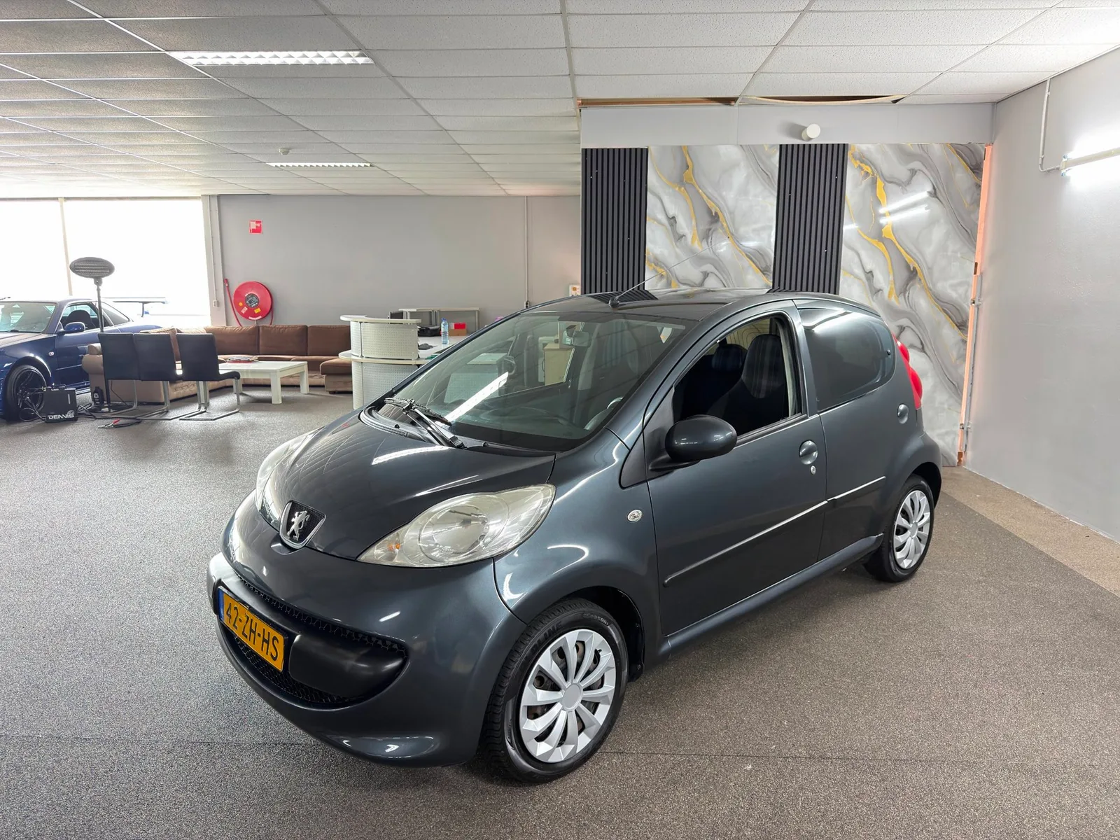 Peugeot 107 (2008) — foto 1