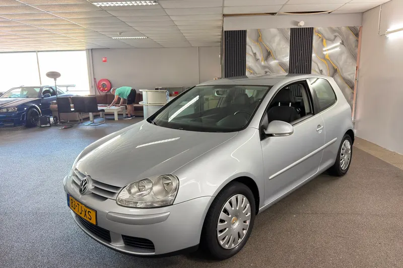 Volkswagen Golf (2006)