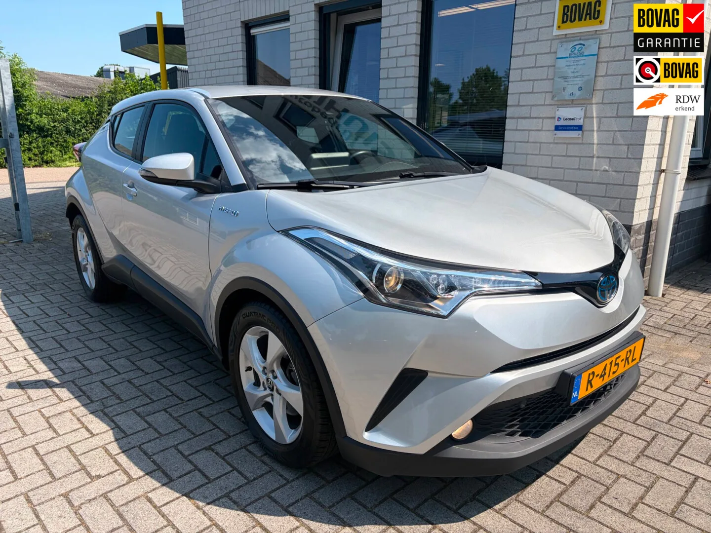 Toyota C-HR (2019) — foto 1
