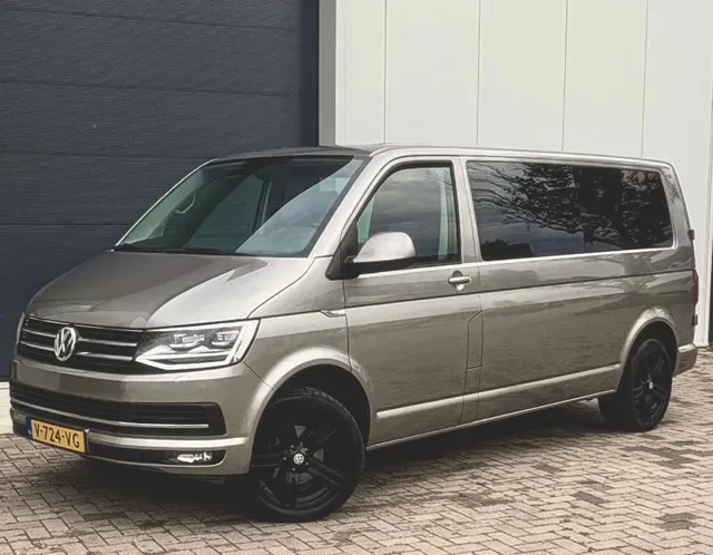 Volkswagen Transporter (2019) — foto 1