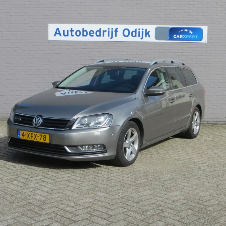 Volkswagen Passat (2014) — foto 1