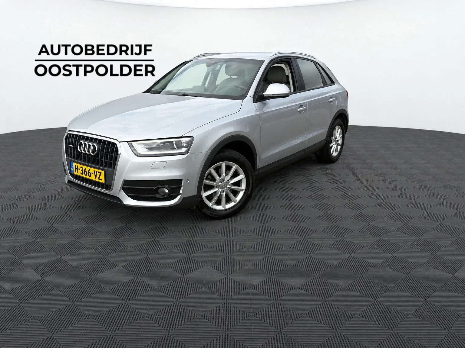 Audi Q3 (2014) — foto 1
