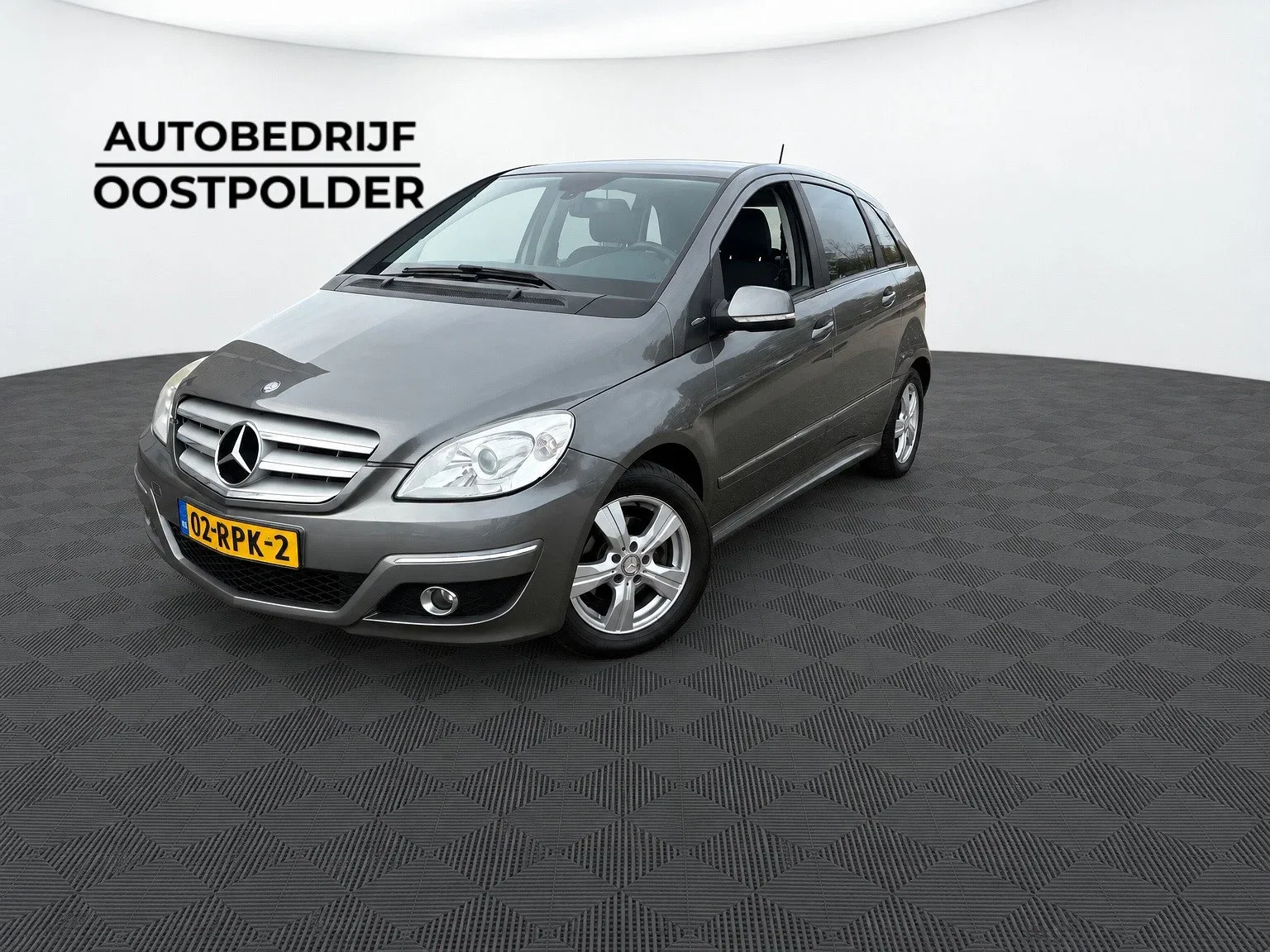 Mercedes-Benz B-Klasse (2010) — foto 1