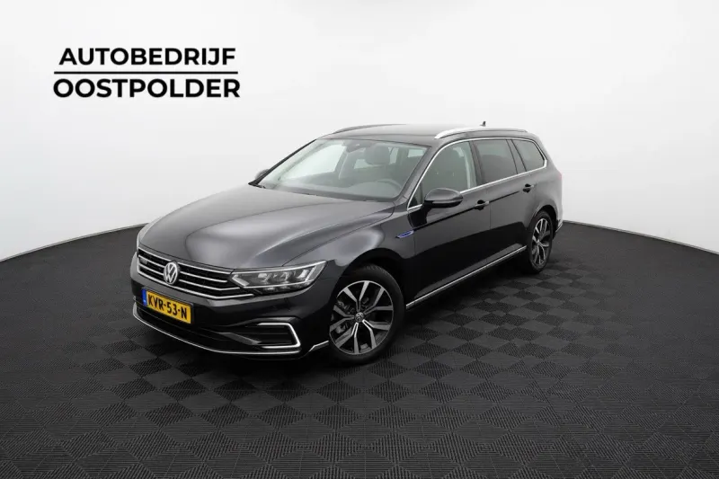 Volkswagen Passat (2023)