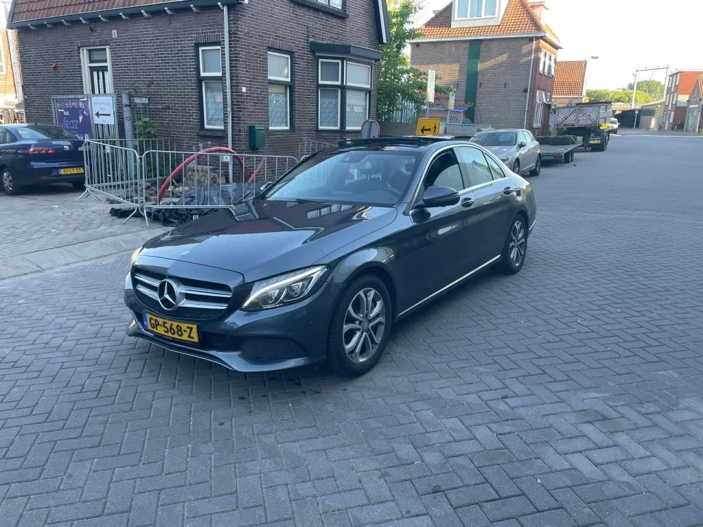 Mercedes-Benz C-Klasse (2015) — foto 1