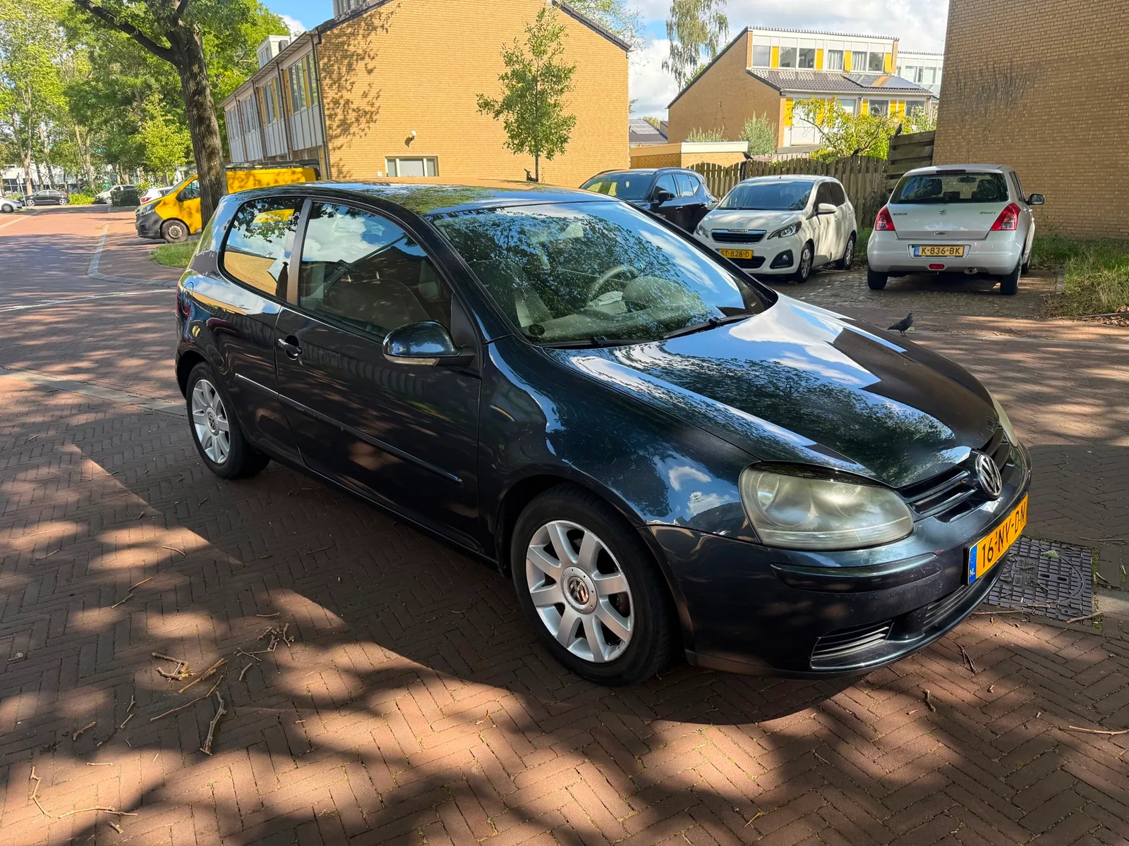 Volkswagen Golf (2004) — foto 1