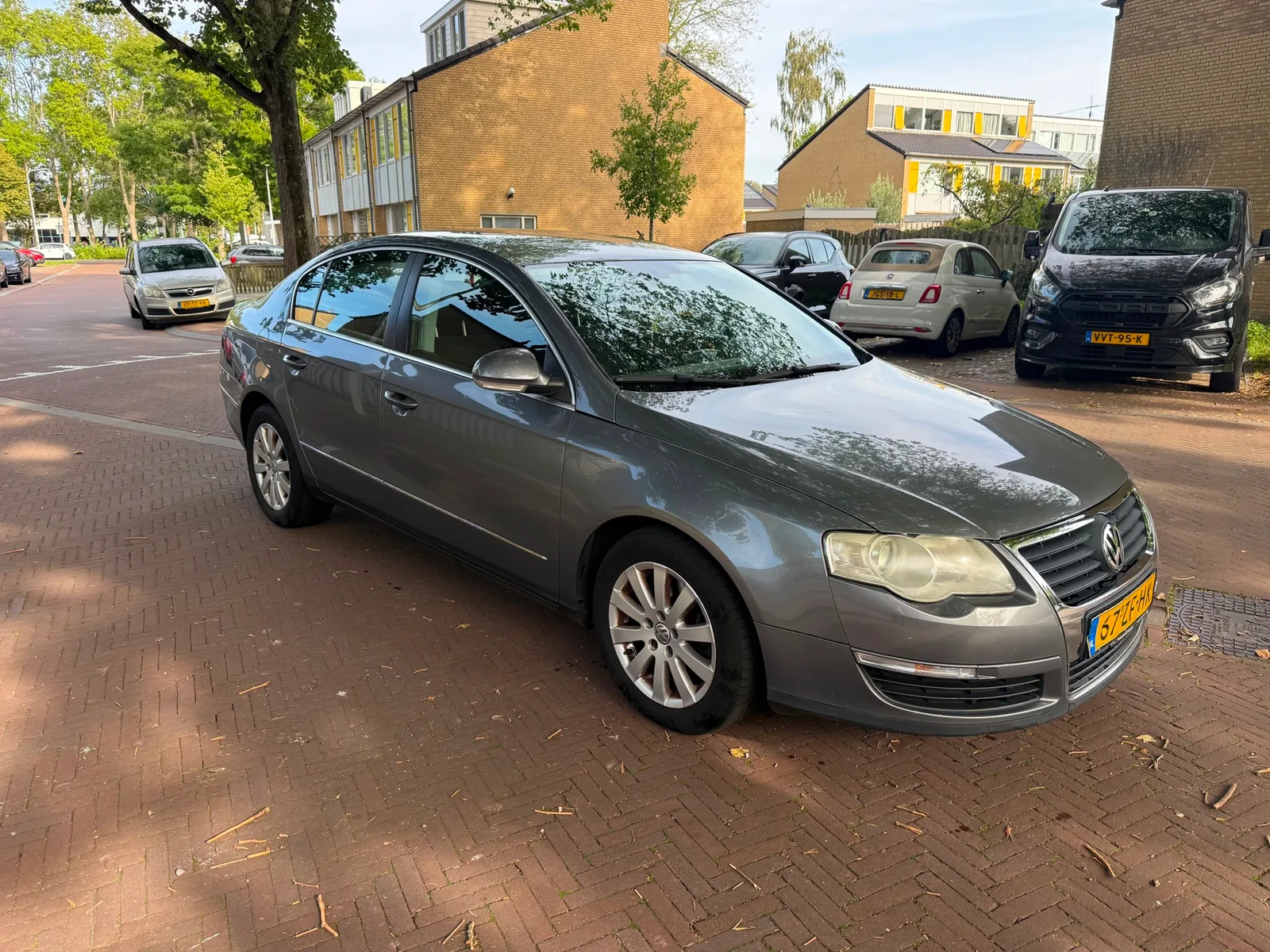 Volkswagen Passat (2008) — foto 1
