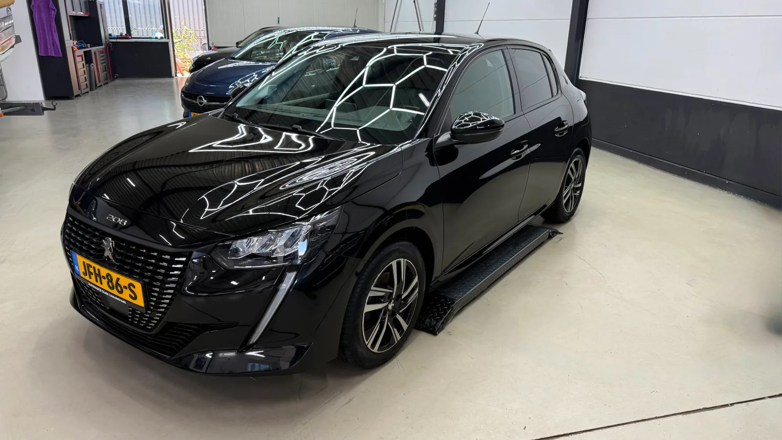 Peugeot 208 (2020) — foto 1