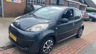 Peugeot 107 (2013) — foto 1