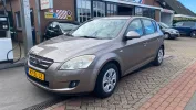 Kia Ceed (2008) — foto 1