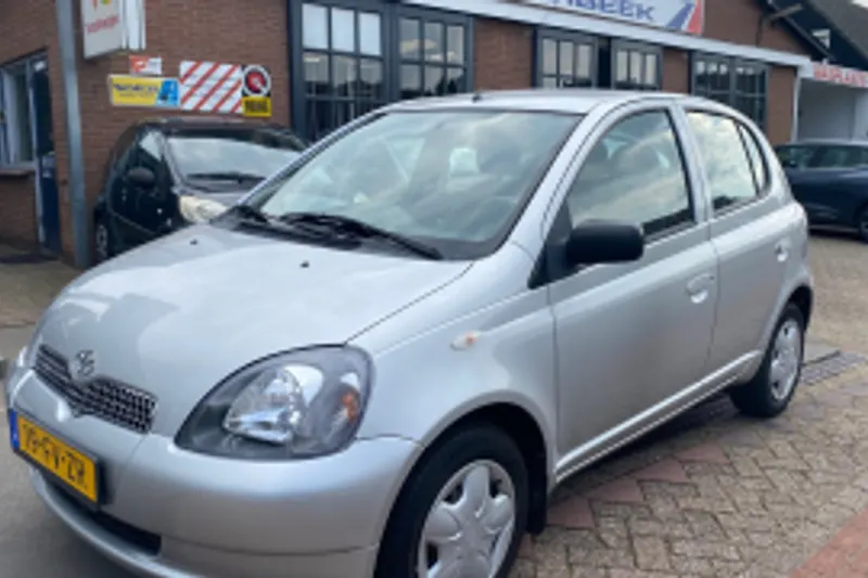 Toyota Yaris (2000)