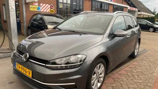 Volkswagen Golf (2018) — foto 1