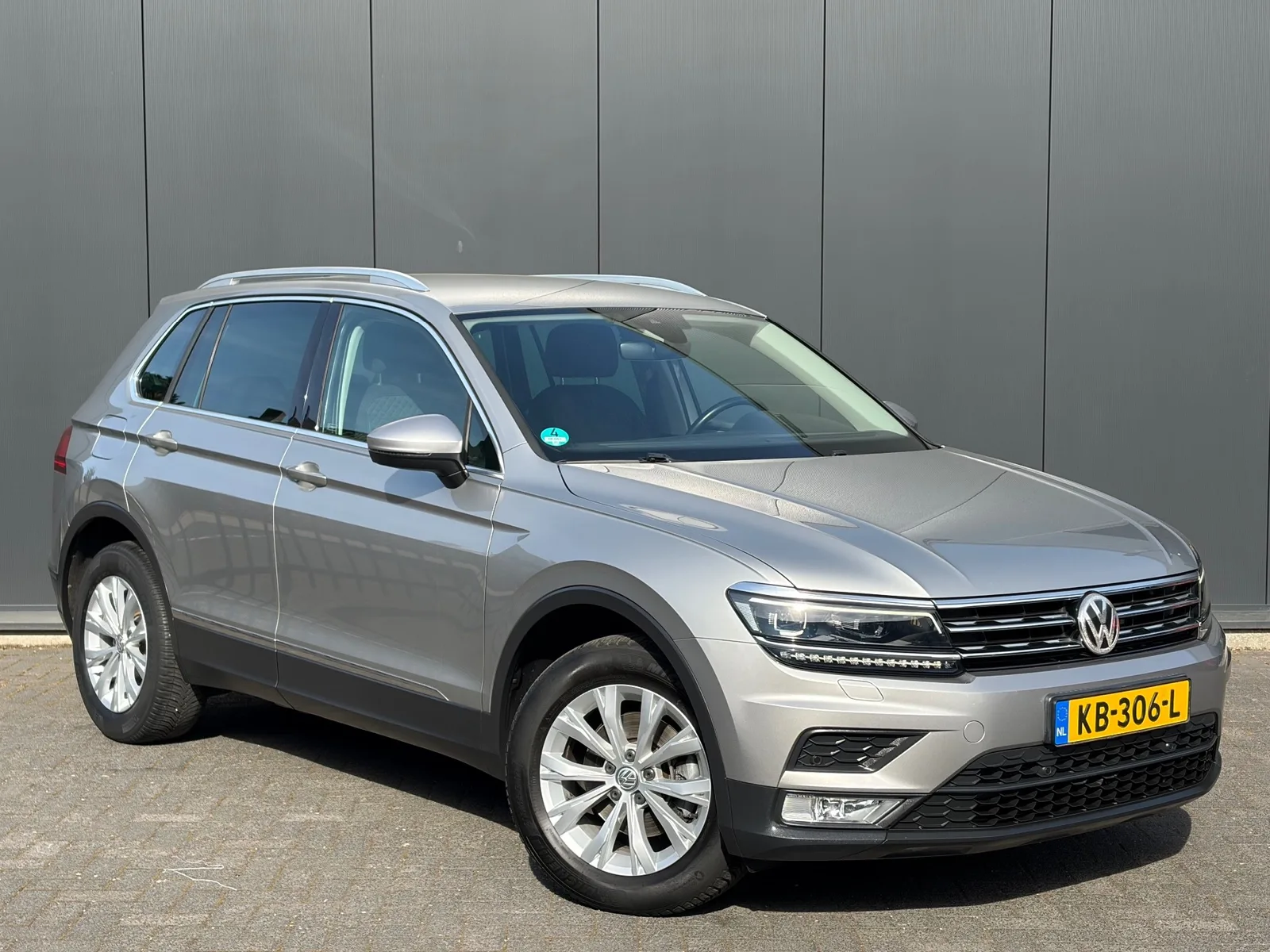 Volkswagen Tiguan (2016) — foto 1