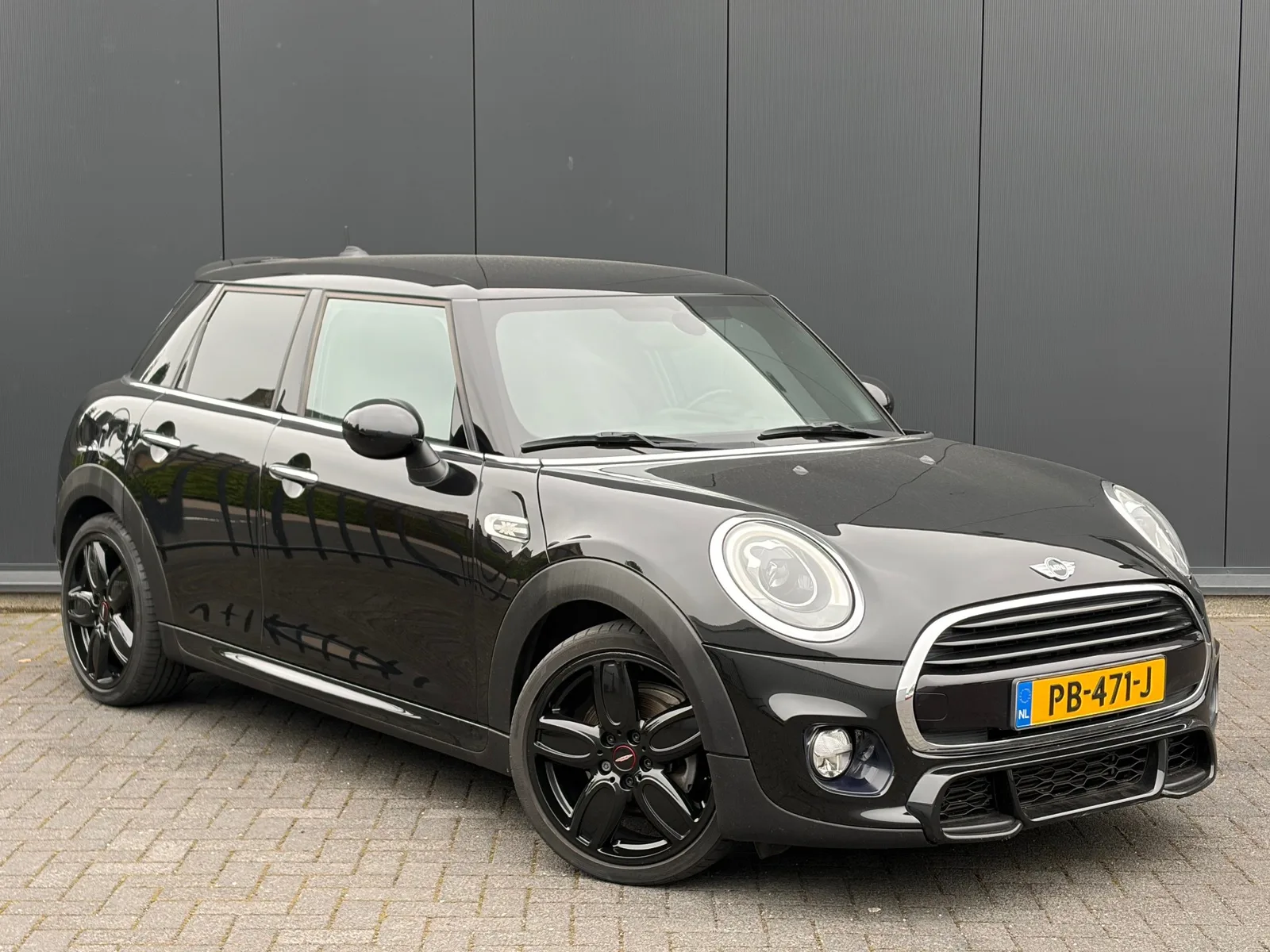MINI Cooper (2017) — foto 1