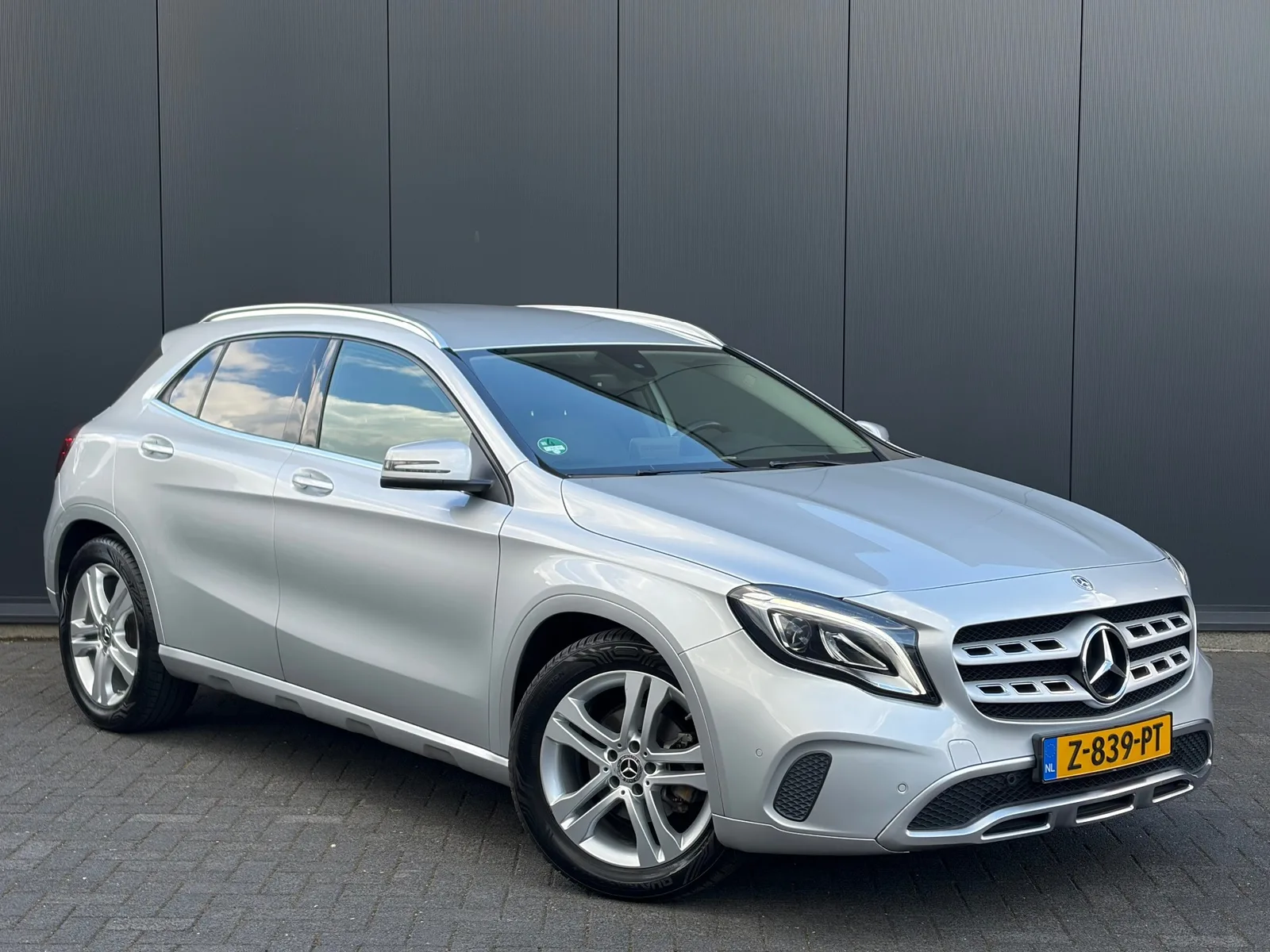 Mercedes-Benz GLA-Klasse (2019) — foto 1