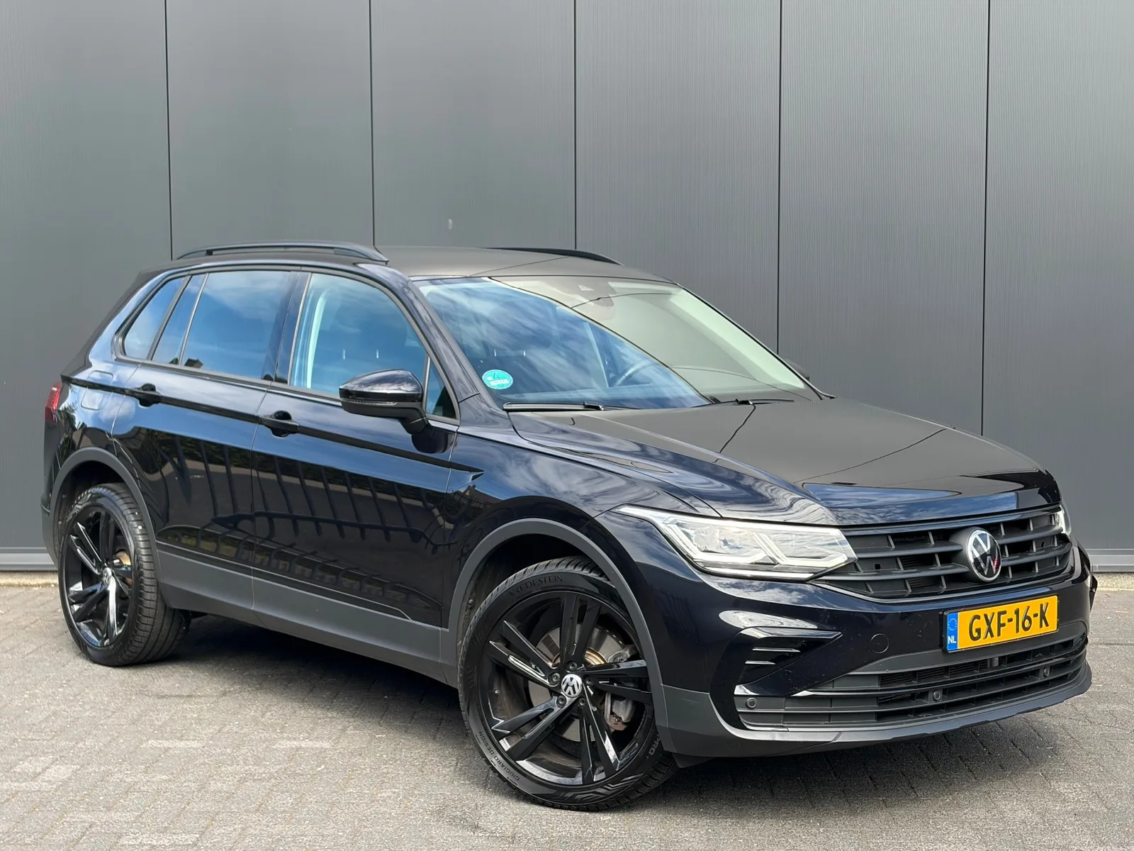 Volkswagen Tiguan (2021) — foto 1