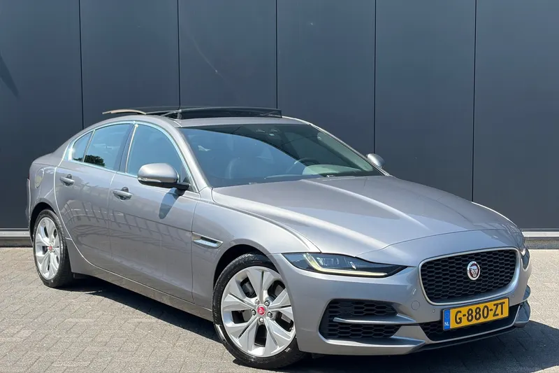 Jaguar XE (2020)